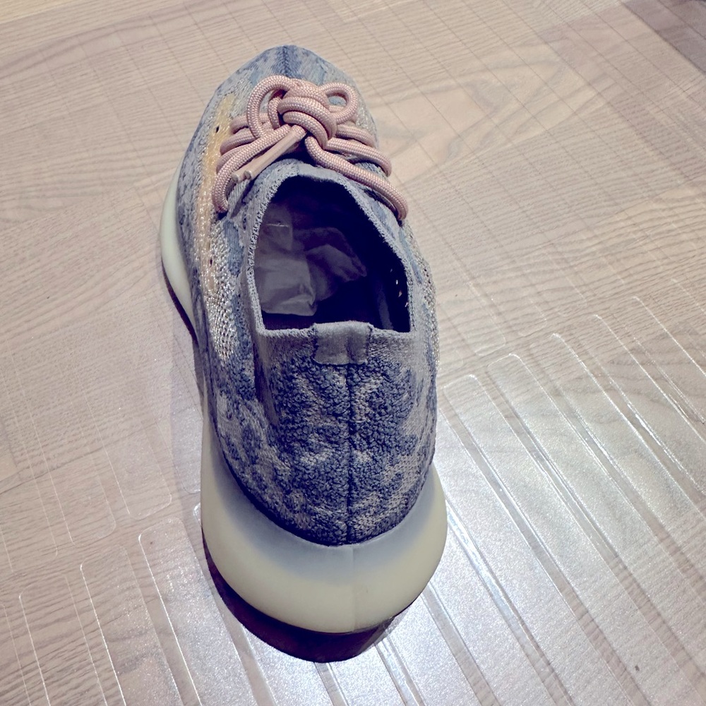 Yeezy Boost 380 Mist - Picture 5 of 16